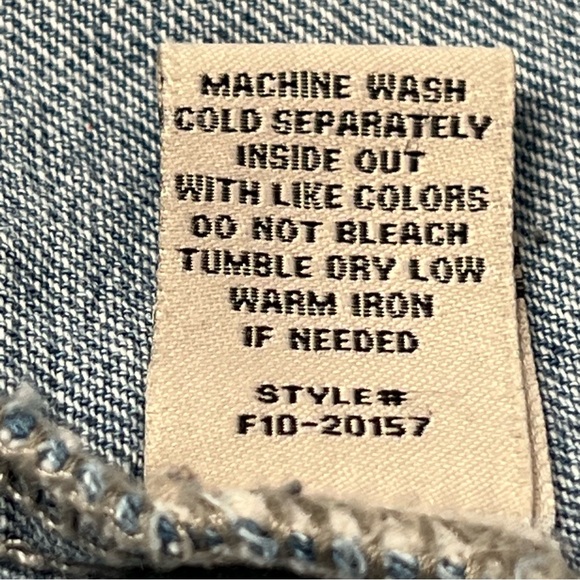 Satin Doll Medium Washed, Cropped, Denim Jacket, Button Front, Size L, - Picture 3 of 6